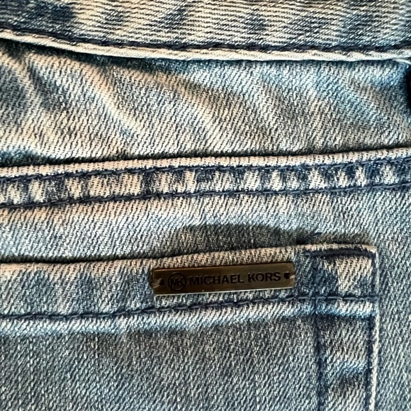 Michael Kors distressed jean shorts size 0 - Picture 3 of 7